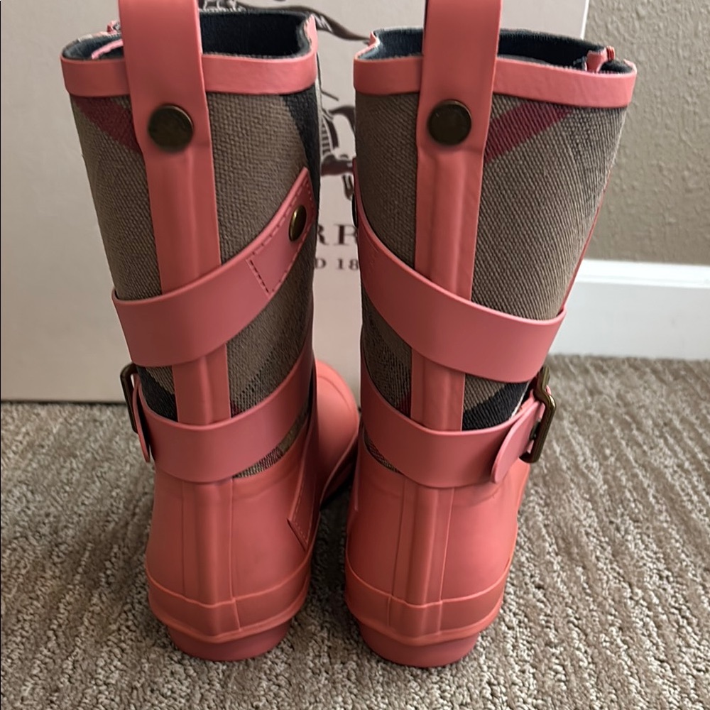 Burberry Pink Plaid Rain Boots - Picture 4 of 7